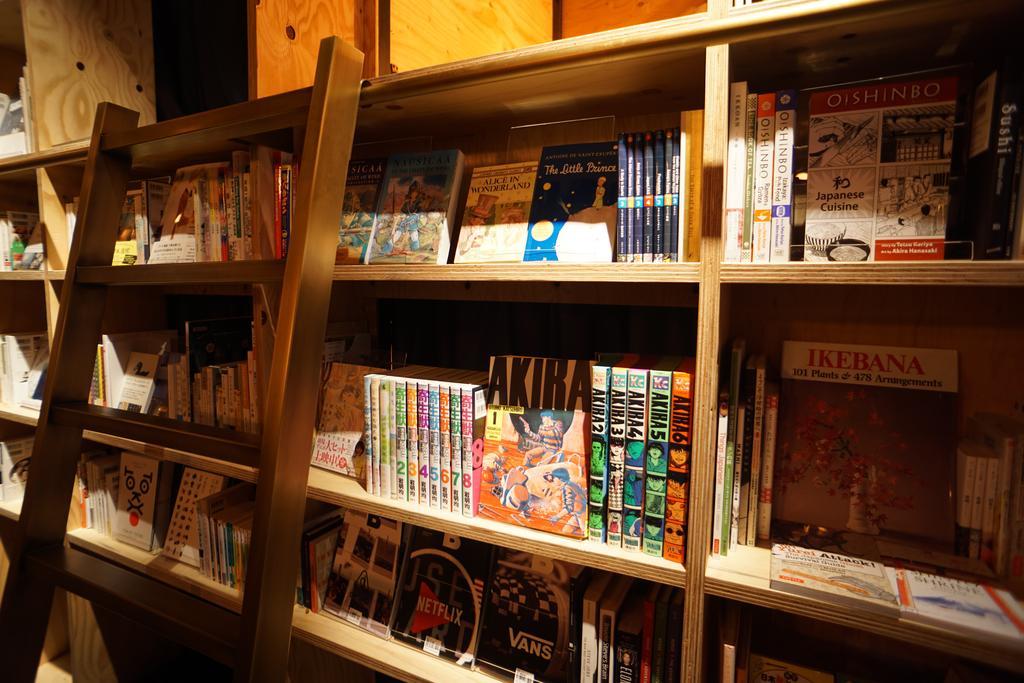 Book And Bed Ikebukuro Albergue *