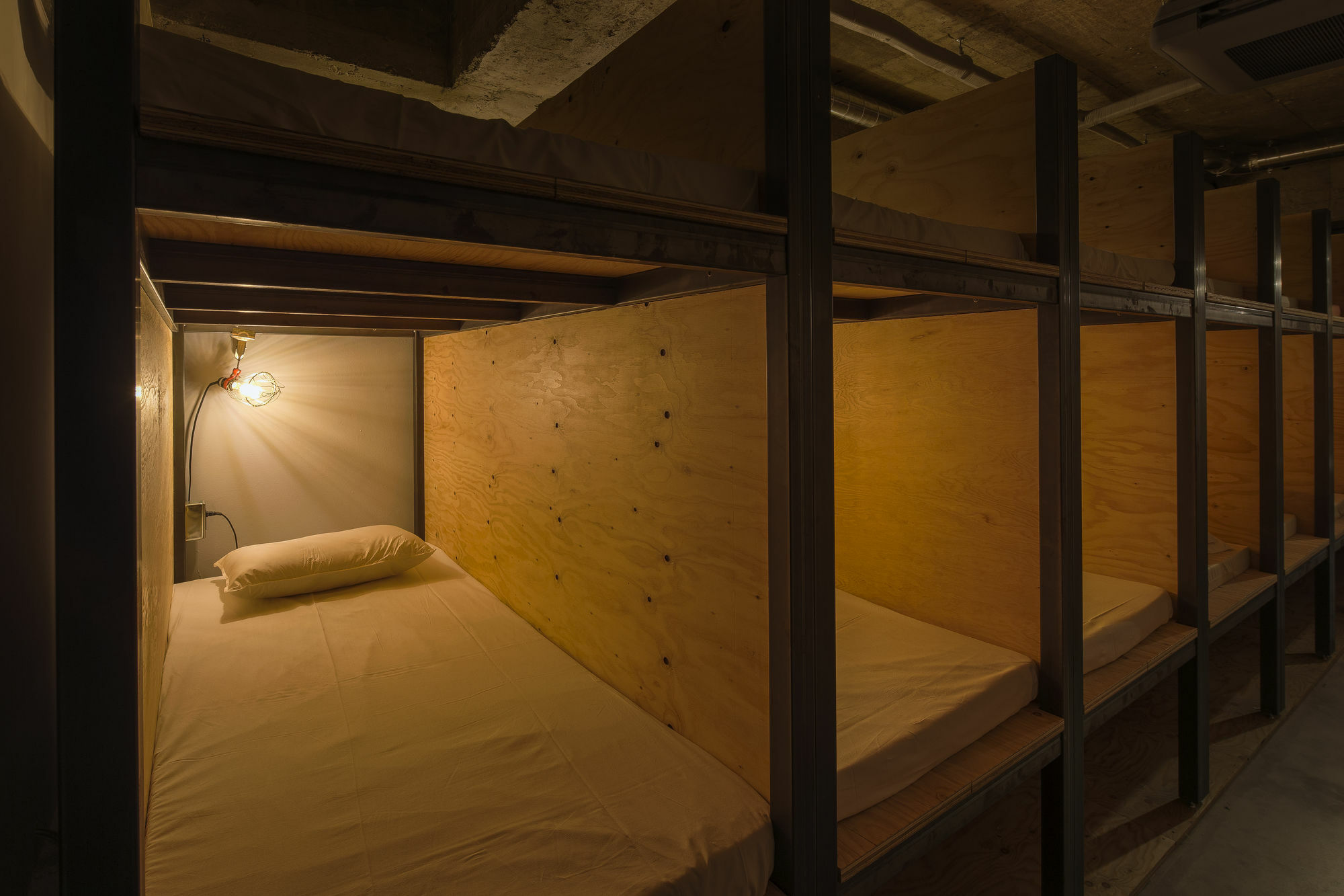 Book And Bed Ikebukuro Albergue